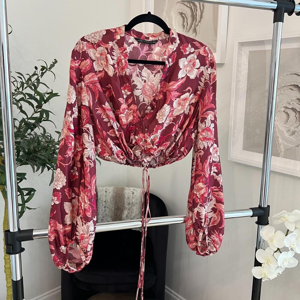 Silky Floral Ballon Sleeve Crop Top